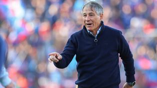 Ariel Holan llega al Canalla