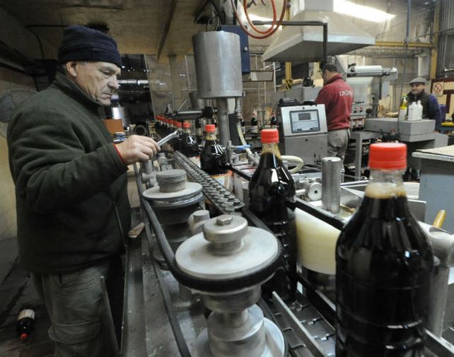 Concursos y quiebras. La compañía que elabora los jugos Trechel entró en queibra en 2013. Los trabajadores de la fábrica iniciaron el camino de conformar una cooperativa.