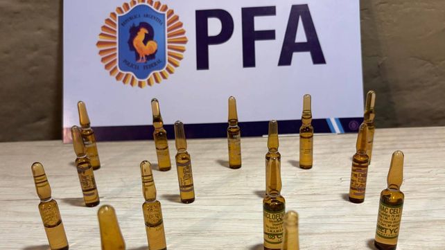 Los efectivos encontraron nuevas ampollas de medicamentos siguiendo la pista del fentanilo.