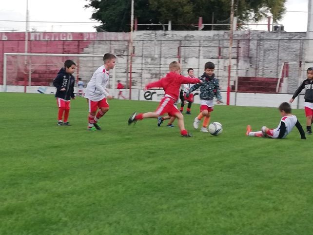 Las inferiores de Atlético Paraná no detienen su marcha