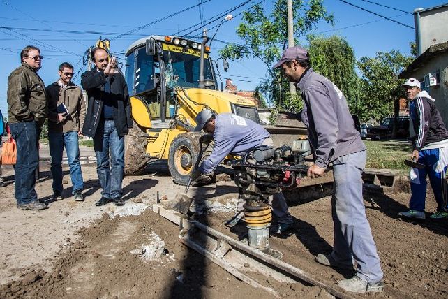 Este miércoles por la mañana Corral estuvo en Barrio Los Hornos.
