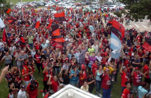 Col&oacute;n saludos a sus hinchas en el D&iacute;a del Padre.&nbsp;