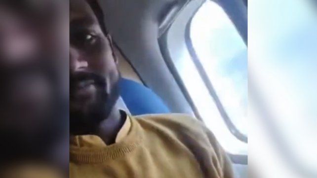 Un pasajero filmó la catástrofe aérea en Nepal desde adentro del avión
