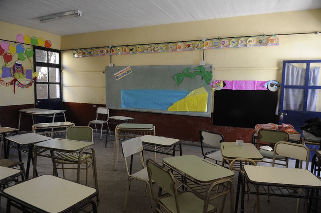 Por amplia mayoría, los docentes santafesinos votaron el paro y no arrancan las clases
