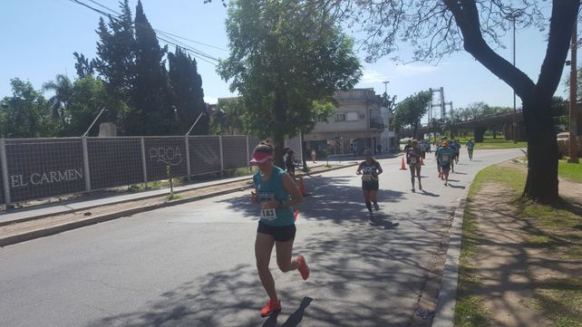 Ya se corre una nueva Maratón Aniversario de la UNL