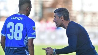 Pedro Caixinha, DT de Talleres, destacó las cualidades de Colón, su rival por Copa Libertadores.