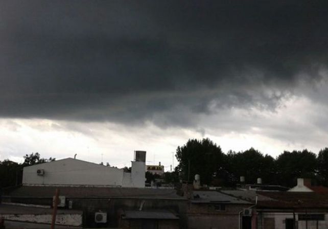 Solicitan precaución a la población ante posibles fenómenos meteorológicos