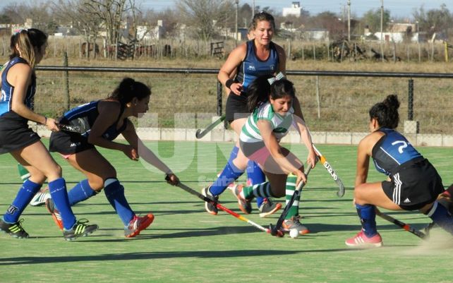 Universitario festejó en Rafaela