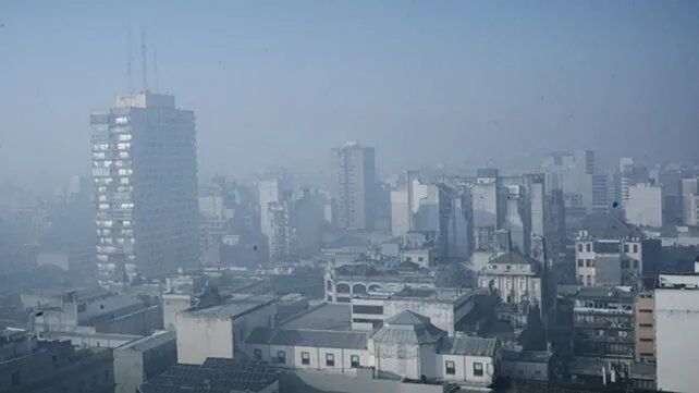 Humo y cielo despejado. Las quemas también contribuyen a la falta de precipitaciones.