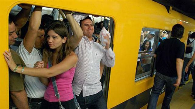 polémica. Macri no quiere en el subte vagones rosas que muchas defienden.&nbsp;