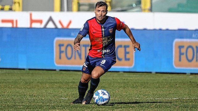 Mauro Zárate sufrió una durísima lesión.