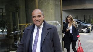 Gobernadores del PJ contra la eliminación del Fondo Sojero