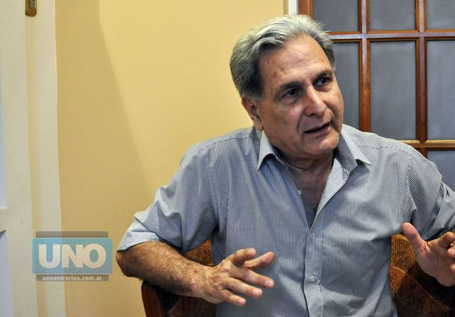 Julio Solanas denunció a Prat Gay ante el Inadi