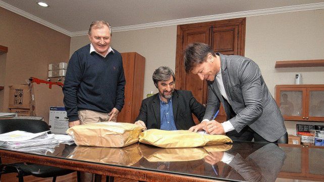 Se verán beneficiadas las escuelas Integral N°25 y la secundaria N°4 de Villa Adela.