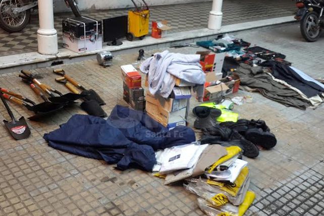 Los elementos secuestrados del interior del automóvil