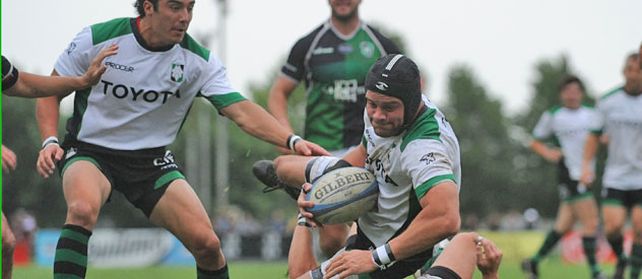 La meta. Con la defensa vencida ya nada puede impedir que Simón Boffelli apoye el try de Duendes. (Foto: M. Sarlo)