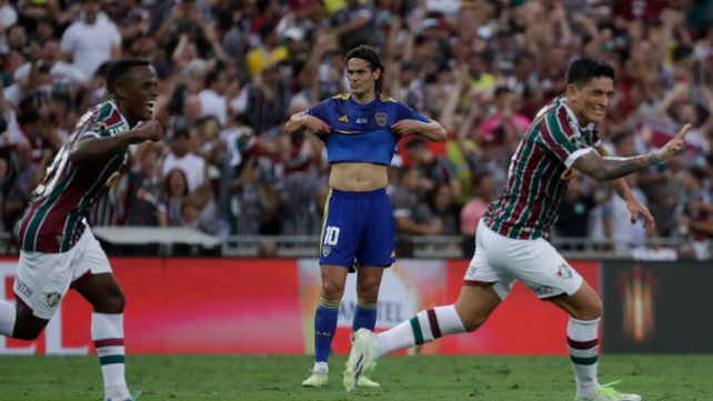 Cano celebra el gol de Fluminense. Cavani se resigna.