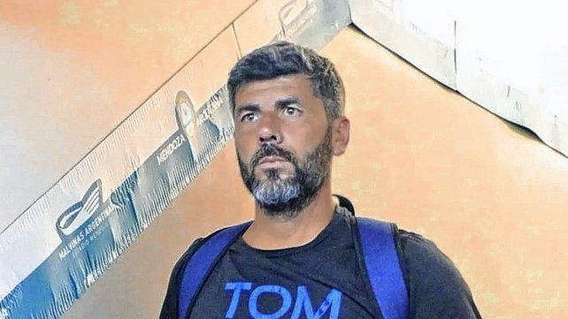 Godoy Cruz le ratificó la confianza al DT Ernesto Pedernera