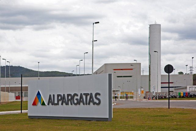 Cierra la fábrica Alpargatas en San Luis