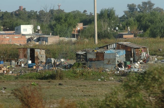 Según Los Sin Techo, una familia de Santa Fe necesita 108.000 pesos para no ser pobre