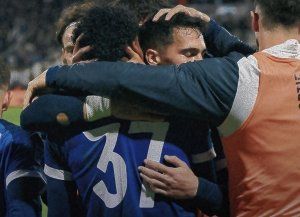 Talleres goleó 4-0 en su visita a Platense y logró su primera victoria