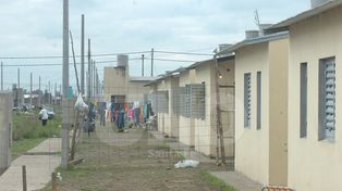 Negocios ocultos detrás de la toma de las casas de Santa Rita II