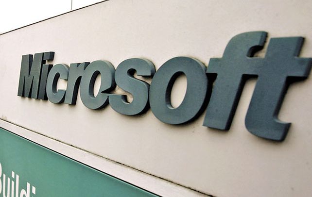 Mala imagen. Microsoft trabajó junto al FBI para que este eluda la encriptación de datos diseñado por la propia firma.
