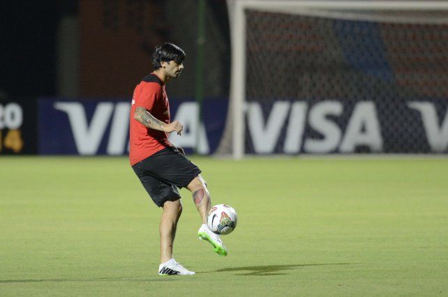 2014. Ever en una práctica de Newell’s. Ya tenía un tatuaje rojinegro.&nbsp;