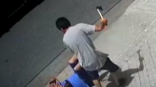 Volví a nacer, aseguró el hombre atacado con un hacha en barrio Echesortu