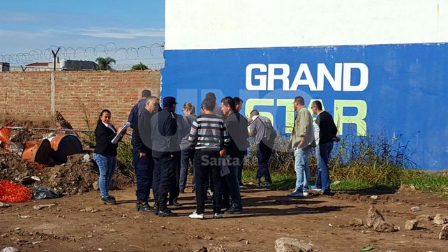 Encontraron un cadáver en un descampado en el norte de la ciudad de Santa Fe