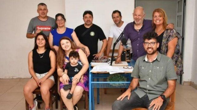 Equipo tallerista de radio