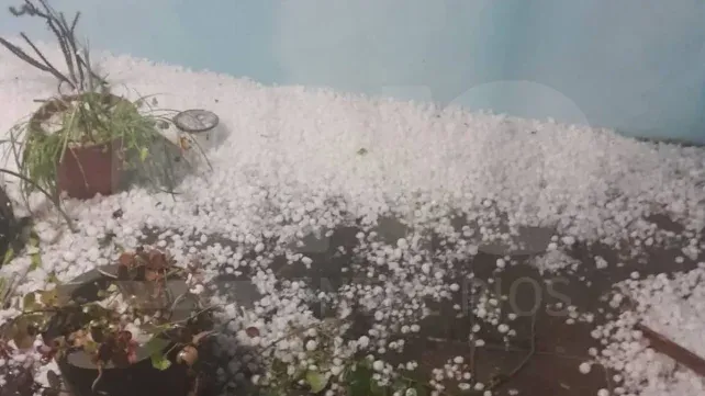 Un fuerte temporal de lluvia y granizo generó alarma en La Paz