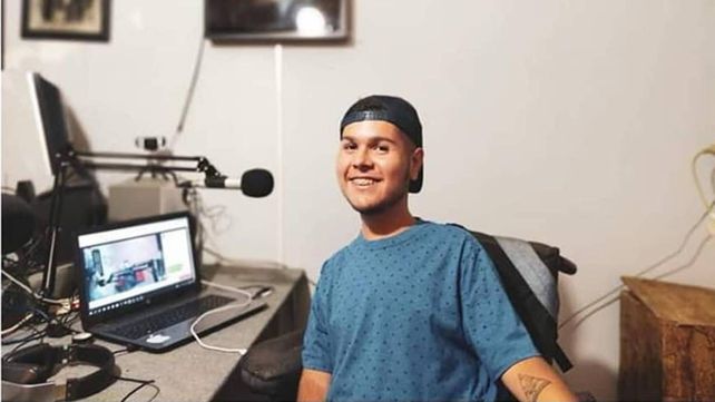 Tenía apenas seis años cuando empezó a hacer radio gracias a un espacio que le dieron en una emisora de FM.