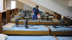 Cada día, 60 trabajadores esperan por las personas que deban alojarse en el hipódromo. Cada día, 60 trabajadores esperan por las personas que deban alojarse en el hipódromo.