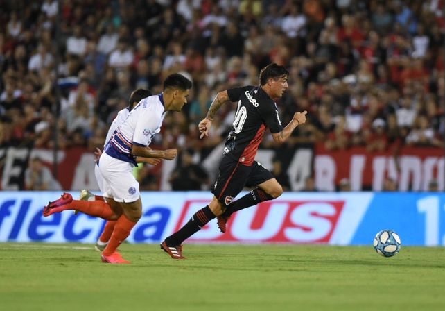 Newells ganó un partido clave con un golazo del joven Aníbal Moreno