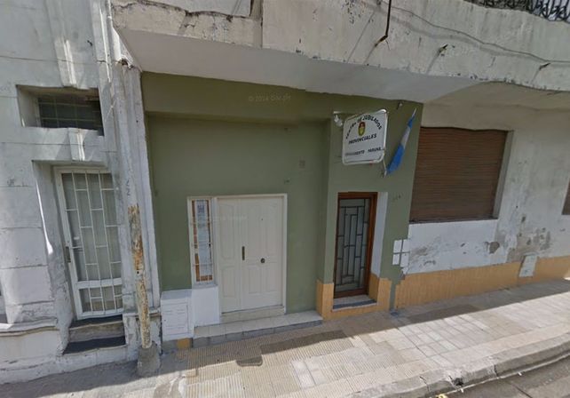 El Centro  de Jubilados está ubicado en calle Belgrano 214. (Foto: Google Street View)
