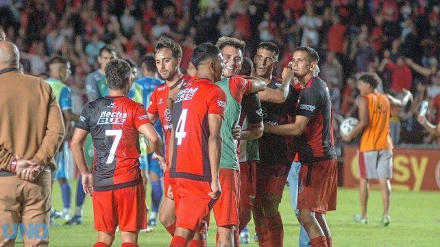 Colón tendrá un solo cambio para visitar a Gimnasia de Mendoza. Colón tendrá un solo cambio para visitar a Gimnasia de Mendoza.