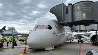 Colapsó del tren de aterrizaje de un Boeing 787 de Lufthansa: hay varios heridos