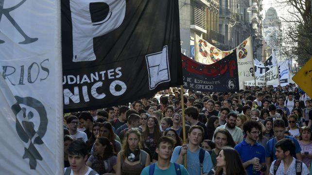 La agenda de debates, en la voz estudiantil