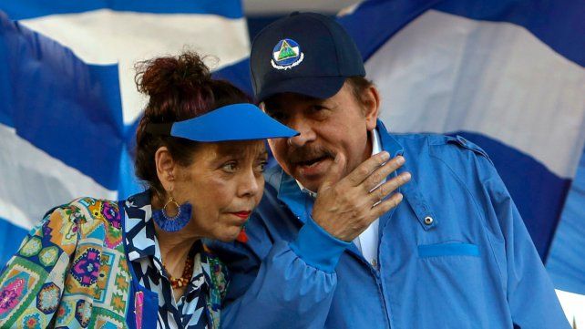 Daniel Ortega con su esposa y vicepresidente de Nicaragua