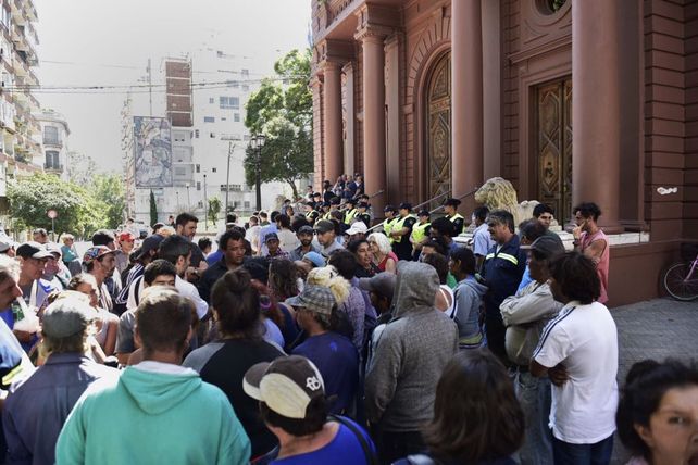 Por la protesta de carreros el tránsito estuvo cortado hoy en Buenos Aires y Santa Fe.
