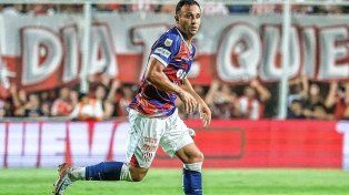 Unión y una negociación complicada para la salida de Claudio Corvalán