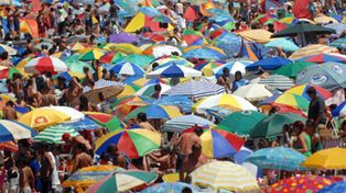 Mar del Plata: los turistas van menos d&iacute;as, gastan m&aacute;s y el clima acompa&ntilde;a