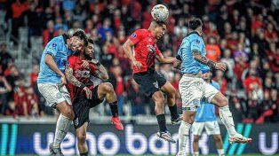Belgrano perdió 2-1 ante Athletico Paranaense.