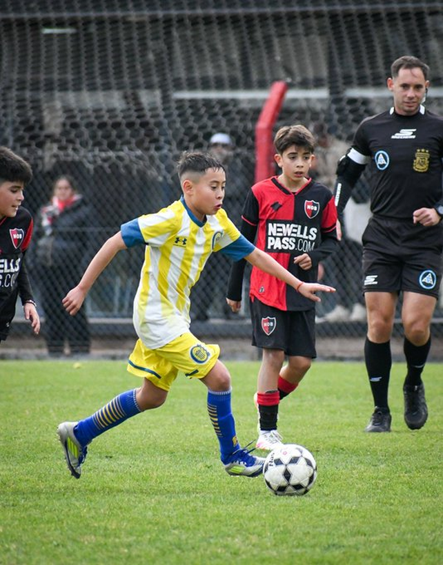 Newells y Central jugaron diez partidos este fin de semana en torneos de AFA.