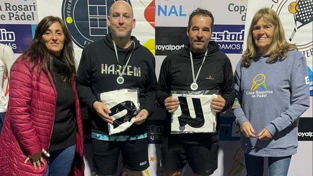 La entrega de premios para las caballeros del Torneo Santafesino de pádel