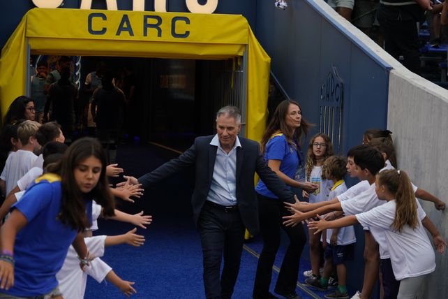 Ariel Holan buscará sacarse la espina de lo que fue la última visita de Central ante el River del Muñeco Gallardo.