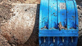 Trabajan en la colocación de válvulas para mejorar el suministro de agua potable de Paraná.