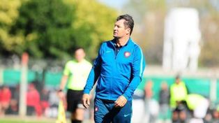 Estudiantes y San Lorenzo cierran la fecha con entrenadores interinos