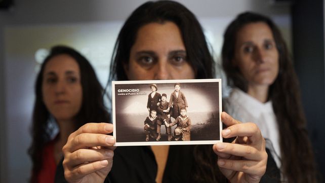 La foto de cinco chicos huérfanos es una conmovedora imagen que refleja la tragedia ocurrida entre 1915 y 1923. “Genocidio que se niega
